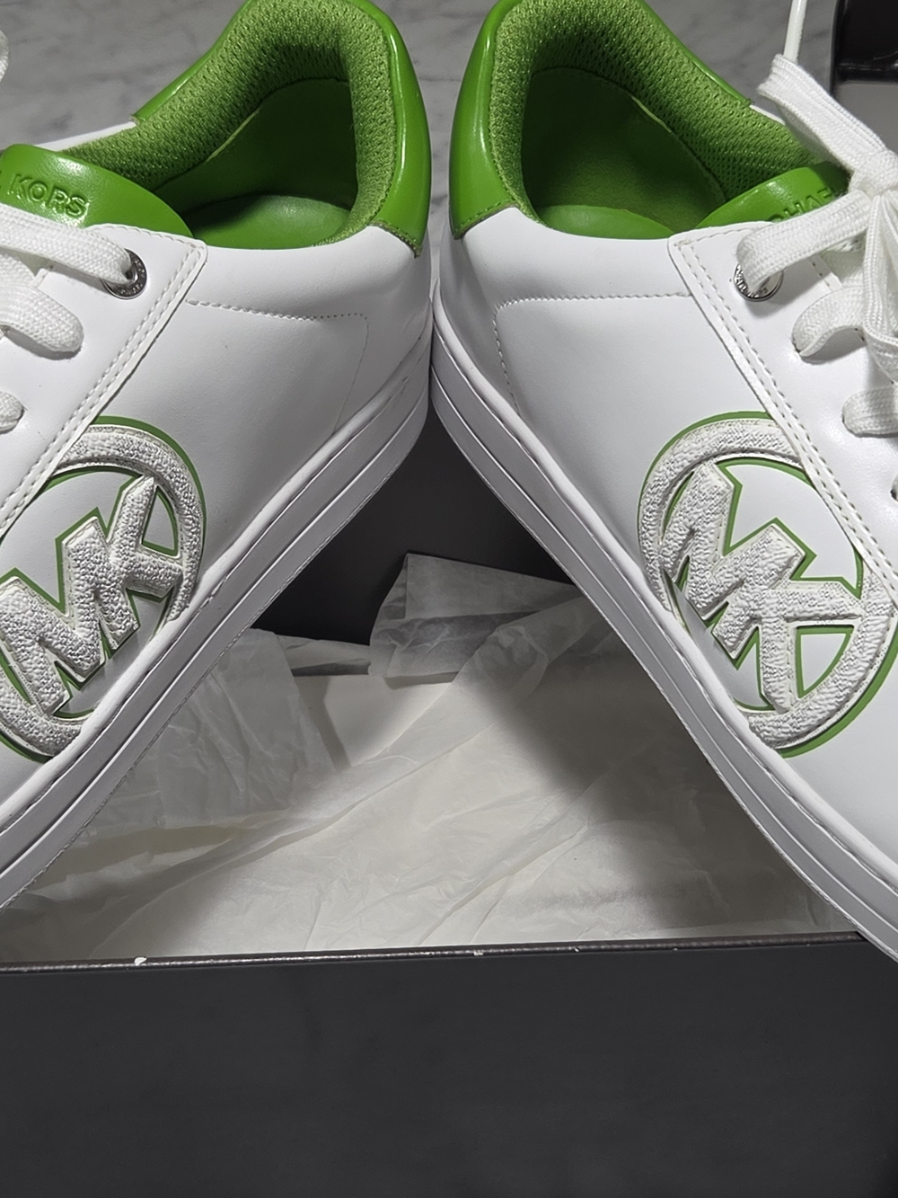 BRAND NEW MK "NEON JUNGLE" STREETWEAR SET - Picture 4 of 10